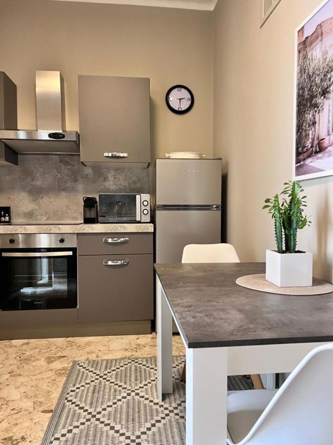 Visconti 90 Apartment Bari Ngoại thất bức ảnh